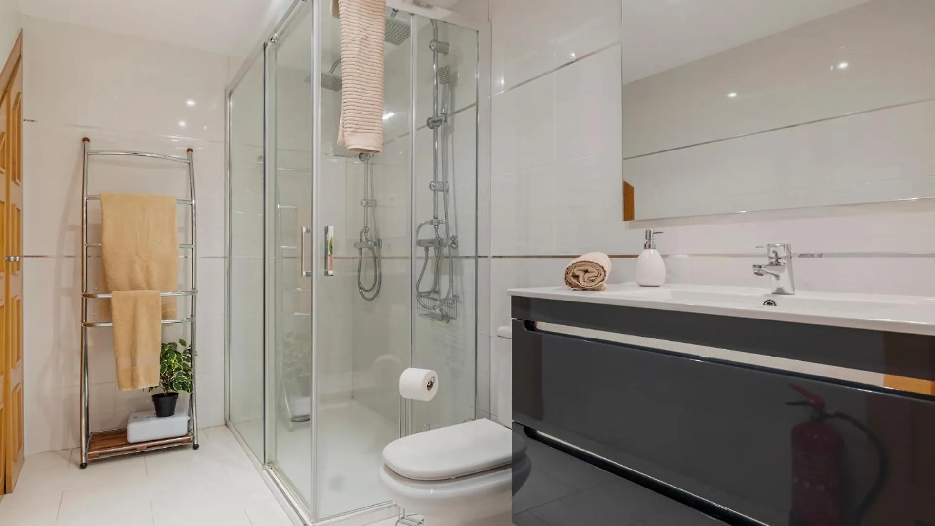 Casa Feliz Penthouse By Mabiente Properties 卡拉德米哈斯 0*,  西班牙